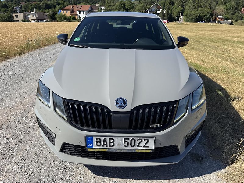 Škoda Octavia (2020) RS 2.0TSI 180kW DSG ACC LED ČR - fotka 7 z 29