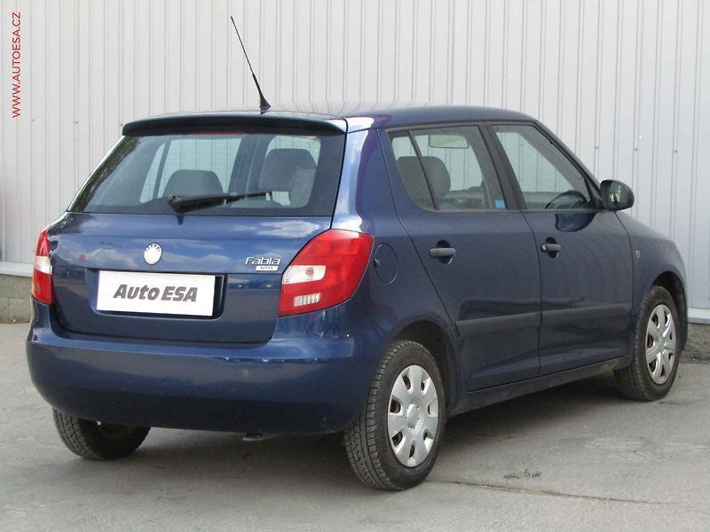 Škoda Fabia (2007) 1.2i, ČR, servis.kniha - fotka 4 z 14