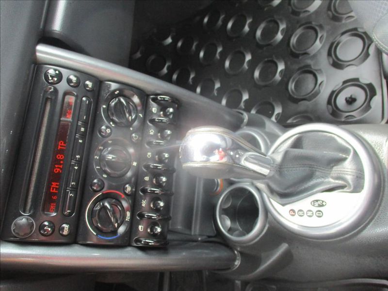 Mini Cooper 1,6 16V, automat,klima,s.kn, - fotka 33 z 45