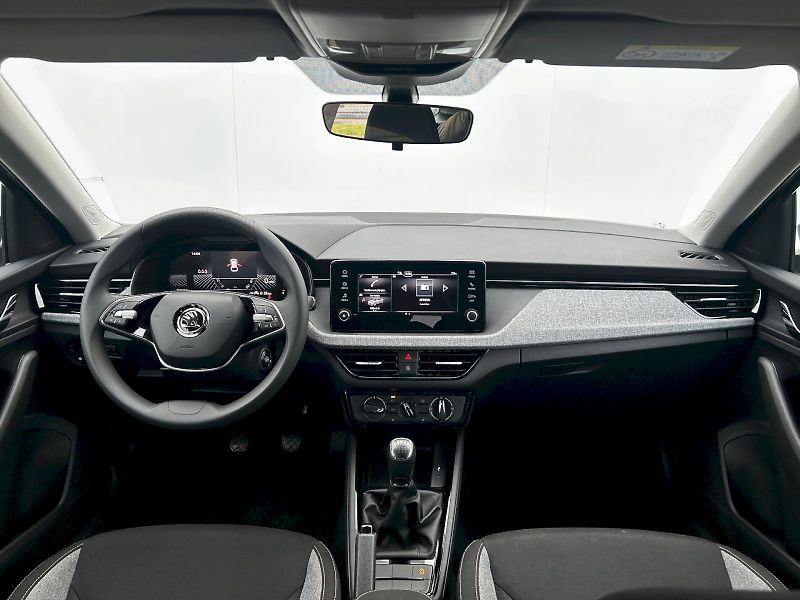 Škoda Scala (2024) 1.0 TSI 85kW MP6 Selection - fotka 5 z 33