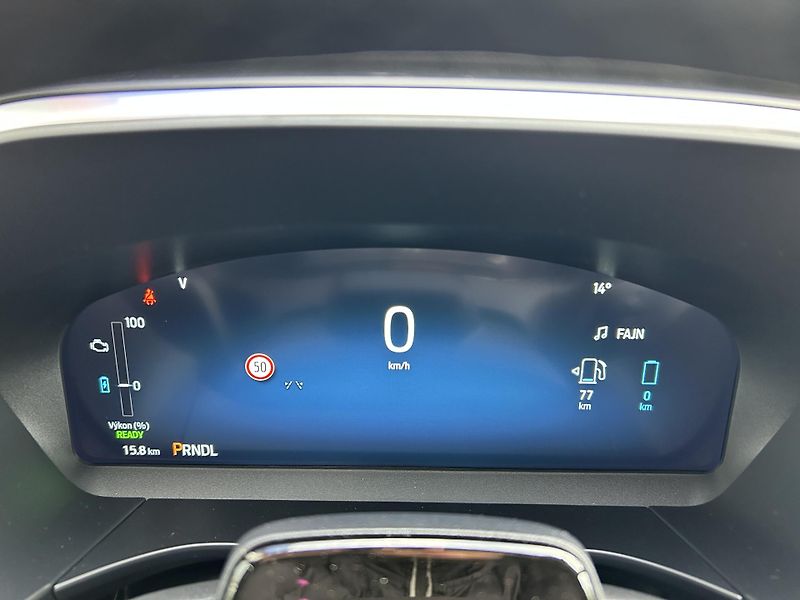 Ford Kuga Top Edition 2.5 PHEV 178kW - fotka 25 z 39