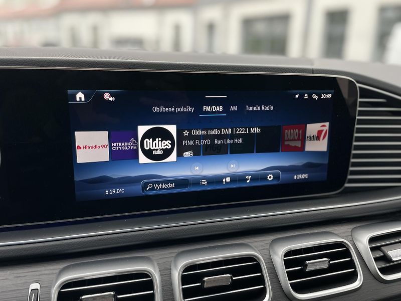 Mercedes-Benz GLE 450d 4Matic Style Edition - fotka 31 z 38