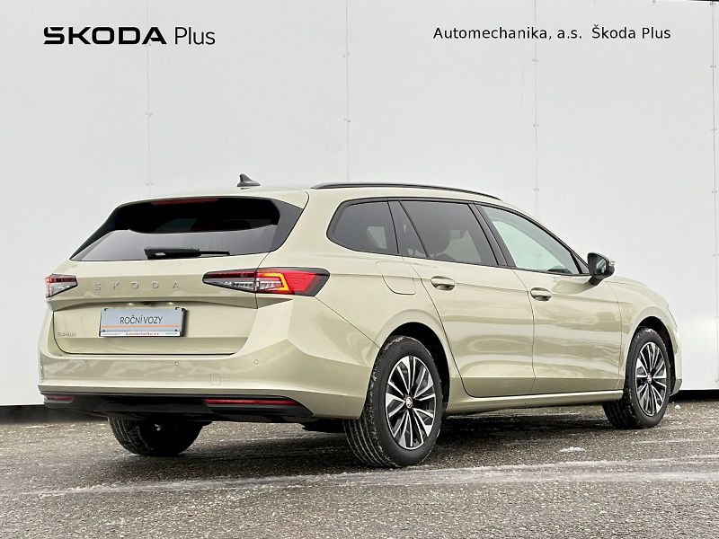 Škoda Superb (2024) Combi DSG 2.0 TDI / 110 kW / S - fotka 2 z 34