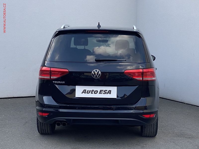 Volkswagen Touran (2021) 2.0 TDi, Comfortline, DSG, - fotka 5 z 19