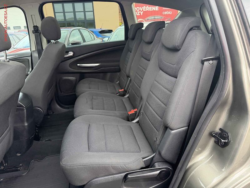 Ford S-MAX (2013) 2.0 TDCi, Titanium - fotka 10 z 16