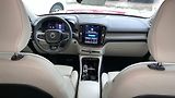 Volvo XC40 PLUS BRIGHT, B4 FWD, 145+10 kW - náhled 12