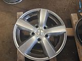 Kia Sorento alu kola 8Jx18 5x139 - náhled 4