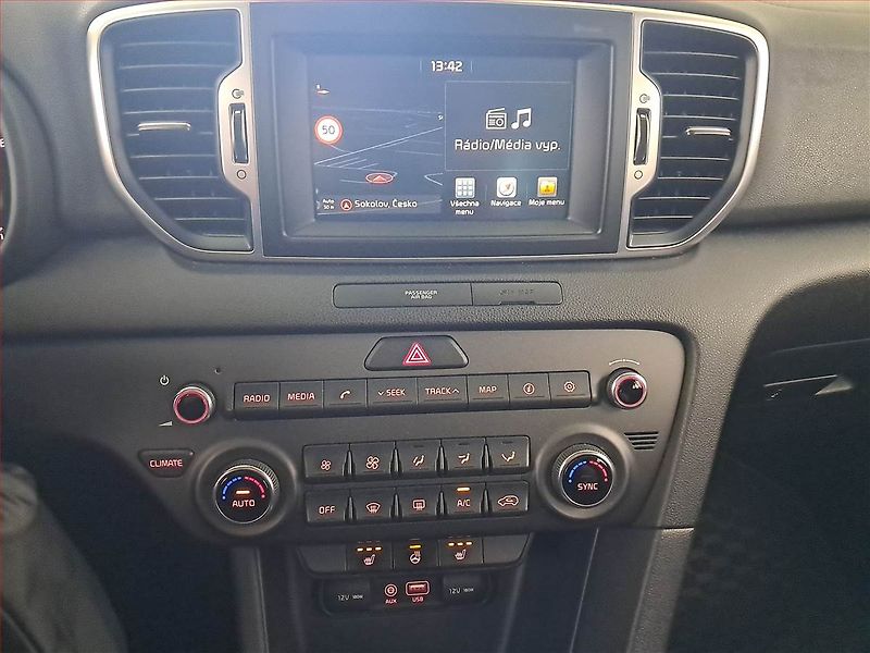 Kia Sportage (2018) 1.6 T-GDI, Serv.kniha, Navi - fotka 12 z 16