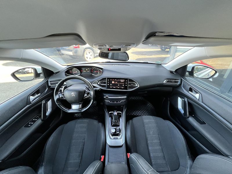 Peugeot 308 1.5HDi KLIMA KAMERA NAVI ALU - fotka 18 z 44