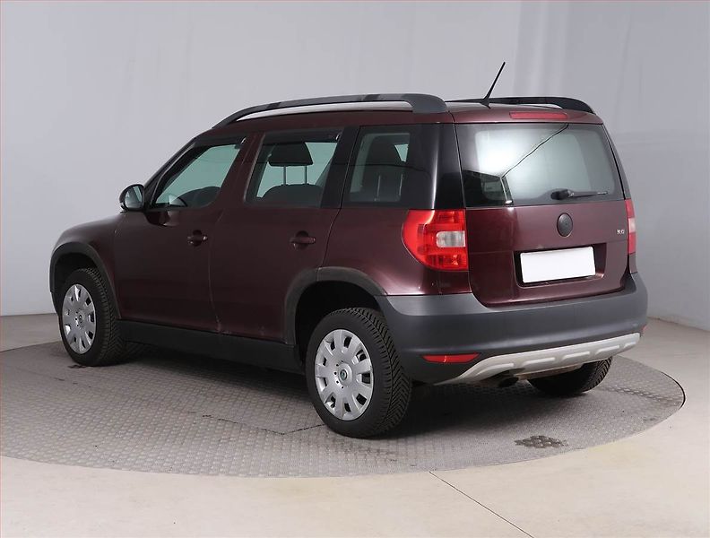 Škoda Yeti (2011) 1.2 TSI, Serv.kniha, po STK - fotka 4 z 14