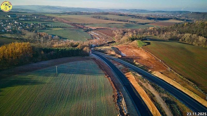 Staveniště dálnice D6 úseku Petrohrad - Lubenec. Foto: Jan Banán Svoboda