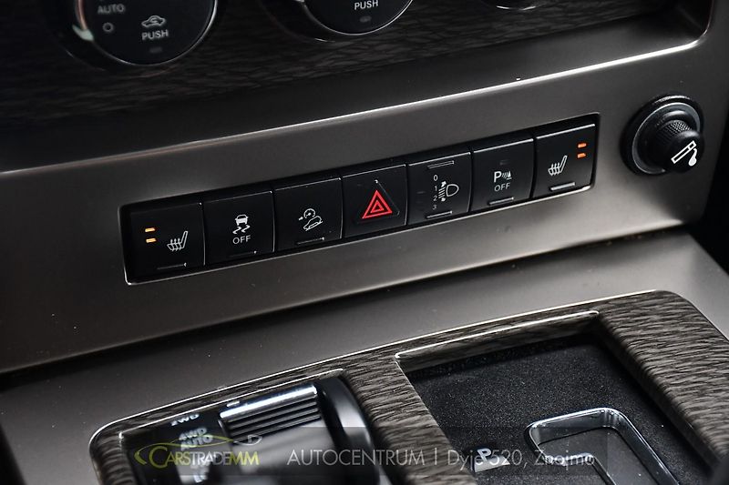 Jeep Cherokee 2.8CRD LIMITED TAŽNÉ - fotka 30 z 44