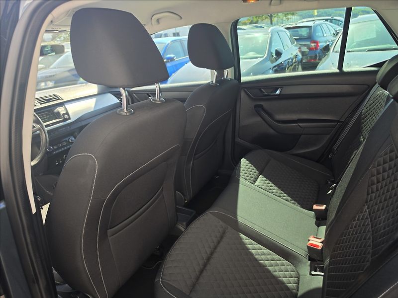 Škoda Fabia III 1,2TSi 66KW Edition - fotka 24 z 41