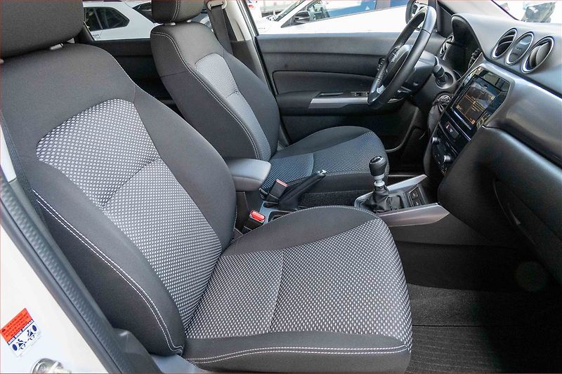 Suzuki Vitara (2021) Premium 1.4 BoosterJet - fotka 9 z 18