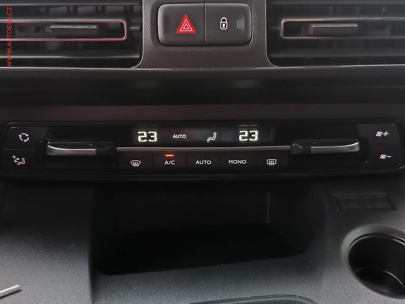 Opel Combo (2022) 1.5CDTi, 1.maj,ČR, Elegance - fotka 14 z 20