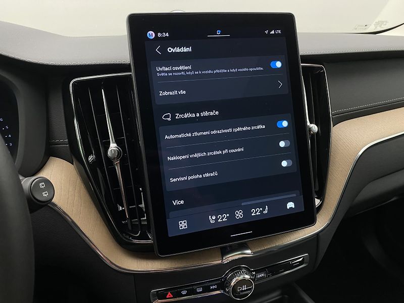 Volvo XC60 B5 AWD BRIGHT ULTRA AUT CZ - fotka 52 z 60