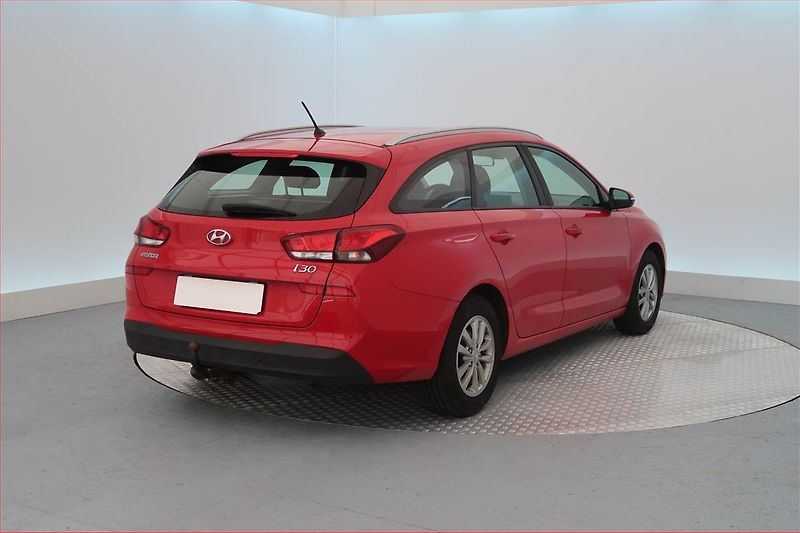 Hyundai i30 (2018) 1.0 T-GDI, Serv.kniha - fotka 5 z 18