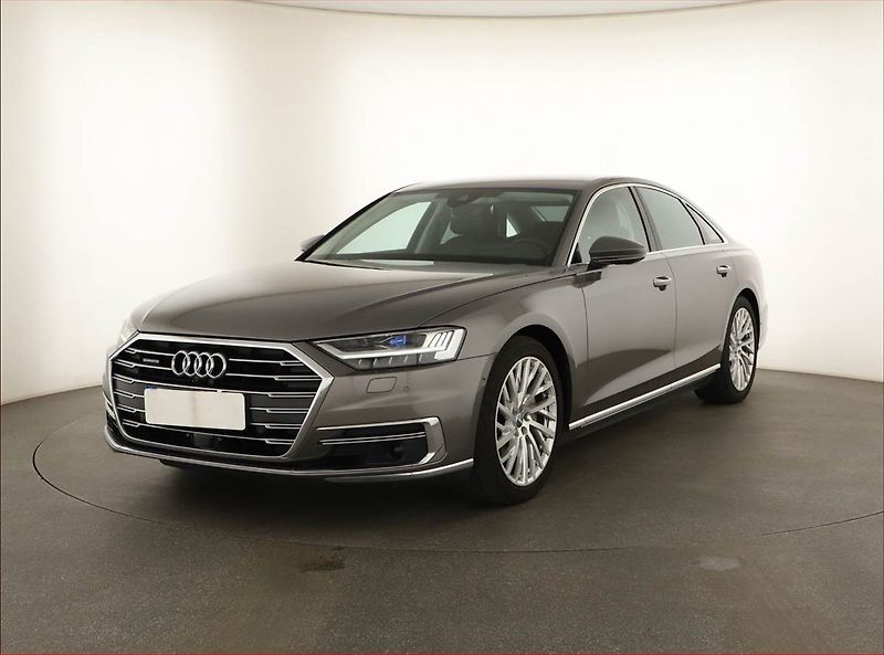 Audi A8 (2019) 55 TFSI - fotka 2 z 21