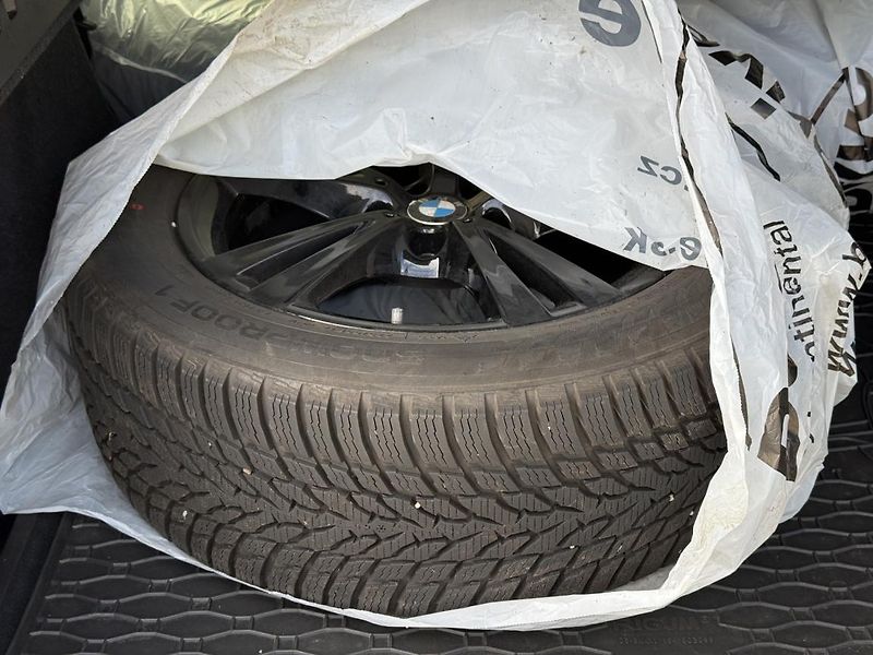 BMW X1 xDrive20i - fotka 20 z 21