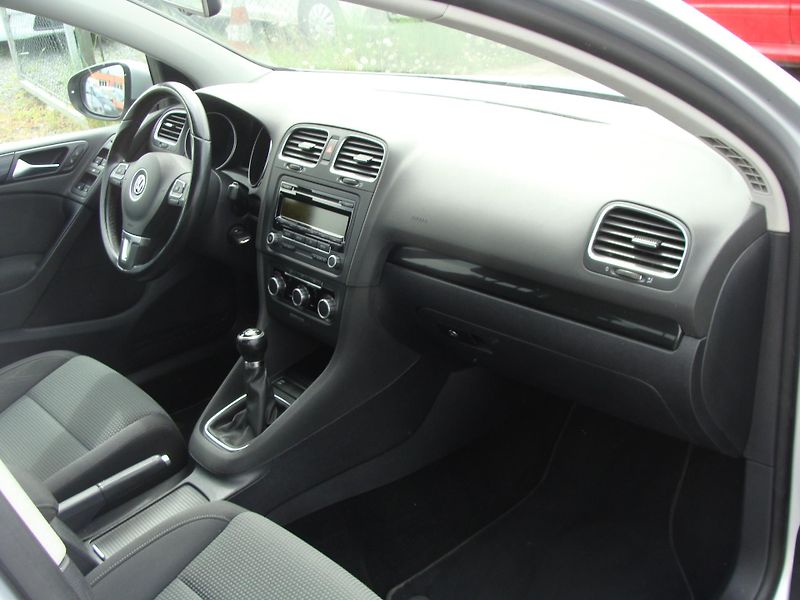 Volkswagen Golf 1.4 TSi, Comfortline - fotka 18 z 24