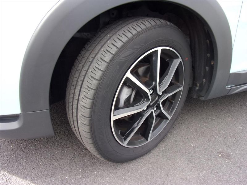 Honda Jazz 1,5 e:HEV Crosstar - fotka 27 z 29