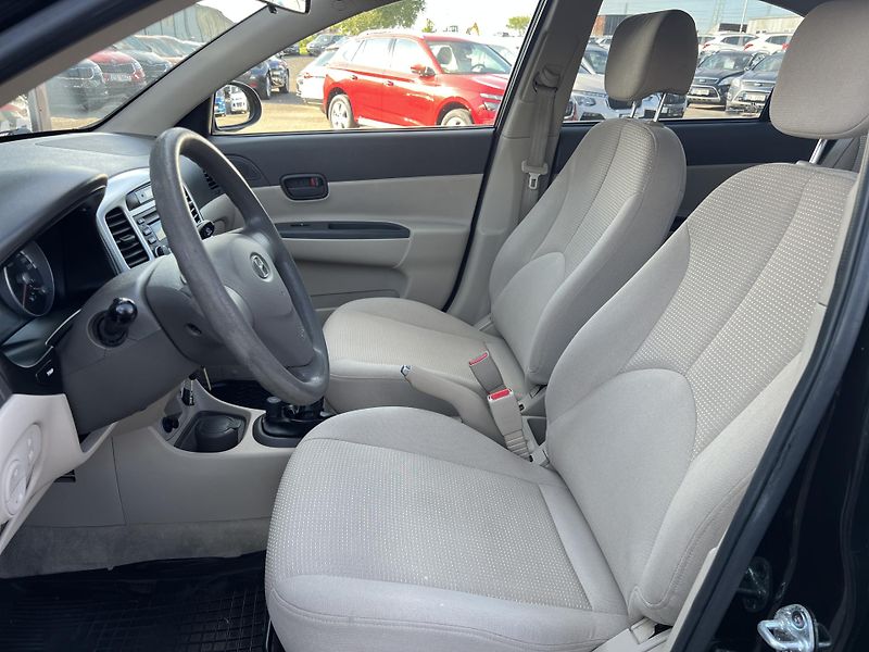 Hyundai Accent 1.5CRDi KLIMA TÁŽNÉ PŮVOD ČR - fotka 8 z 34