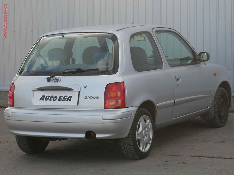 Nissan Micra (2002) 1.0 i, Klima - fotka 4 z 11