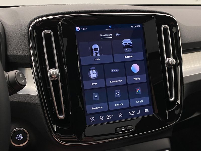 Volvo XC40 (2026) B3 AUT DARK ULTRA  - fotka 47 z 63
