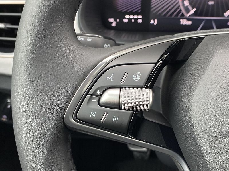Škoda Scala 1,0 TSI 85 kW Selection - fotka 14 z 27