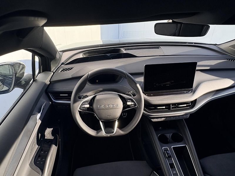 Škoda Enyaq (2026) Sportline 4x4 82 kWh - fotka 4 z 6