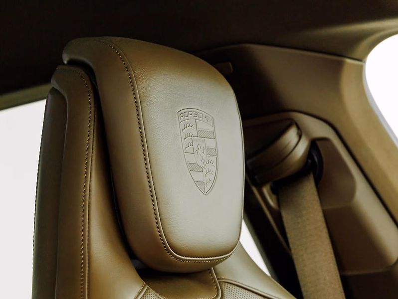 Porsche Taycan 4 Cross Turismo HuD Pano Venti - fotka 12 z 12