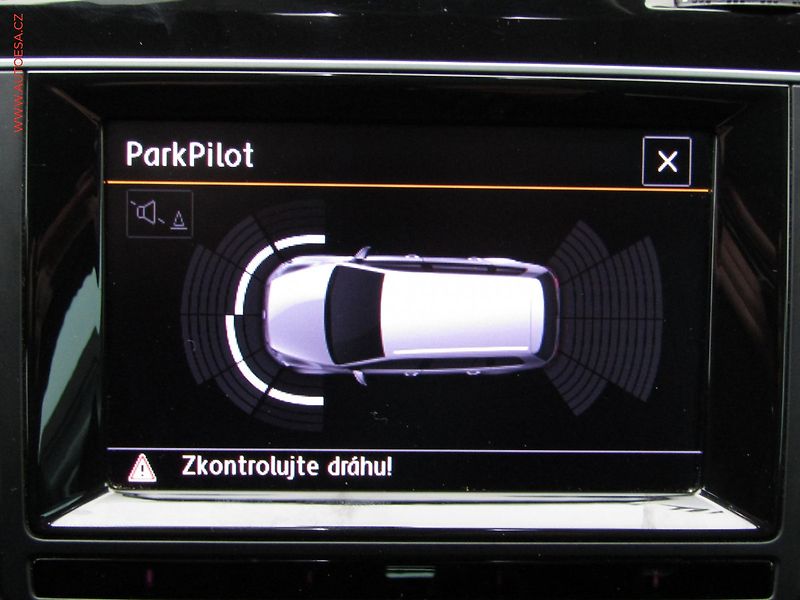 Volkswagen Golf (2014) 2.0 TDi, Klima - fotka 16 z 22