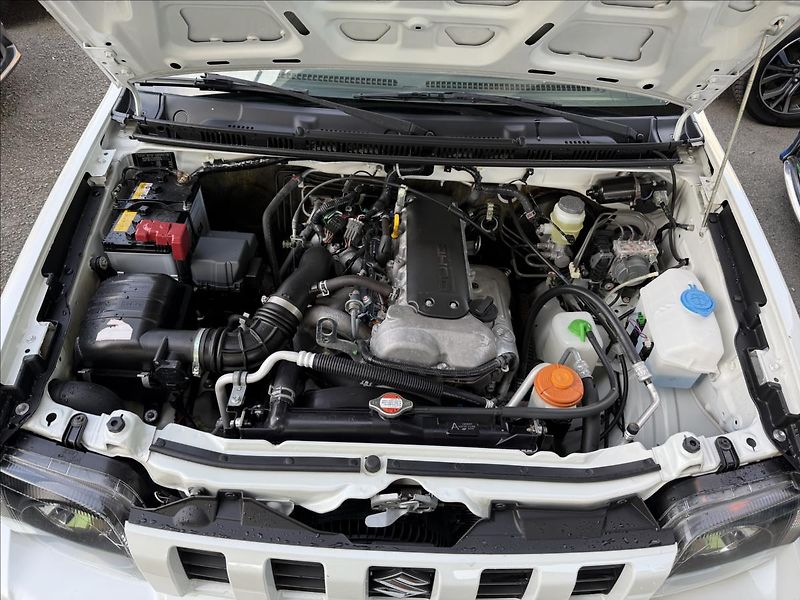Suzuki Jimny 1,3 4x4 KLIMA TOP STAV - fotka 10 z 20