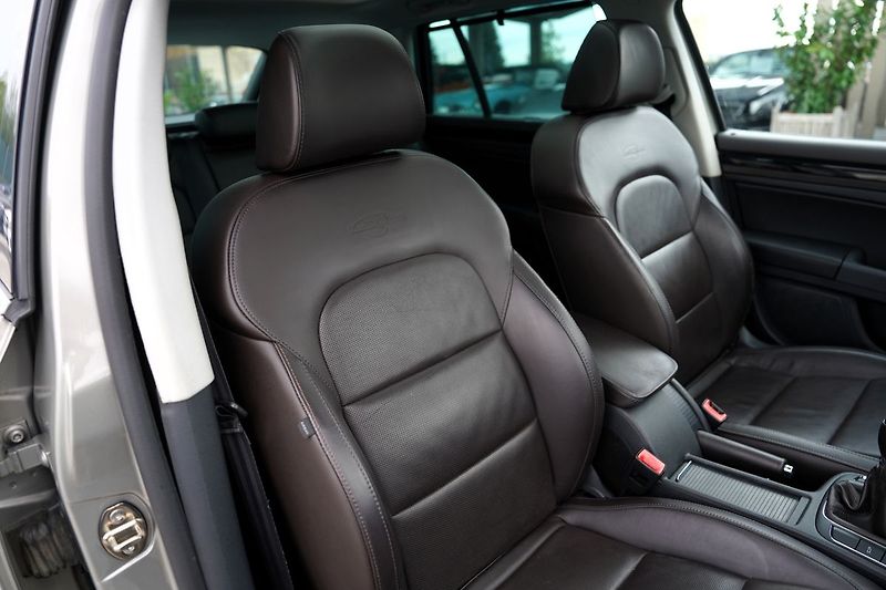 Škoda Superb 2.0 TDI 125 kW L&K/ČR/DPH - fotka 32 z 44