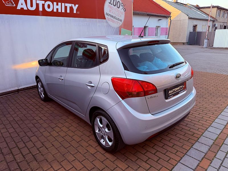 Kia Venga 1.6 Aut. Spirit, 1.Maj, Servis - fotka 8 z 24