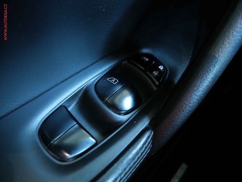 Nissan X-Trail (2018) 2.0dCi 4x4, ČR, AT, TZ - fotka 14 z 22