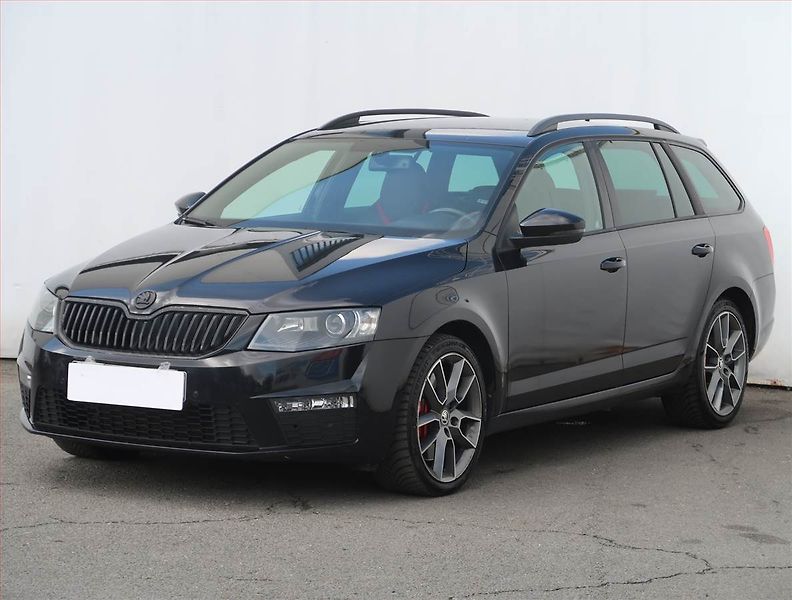Škoda Octavia (2013) RS 2.0 TSI, Automat - fotka 2 z 23