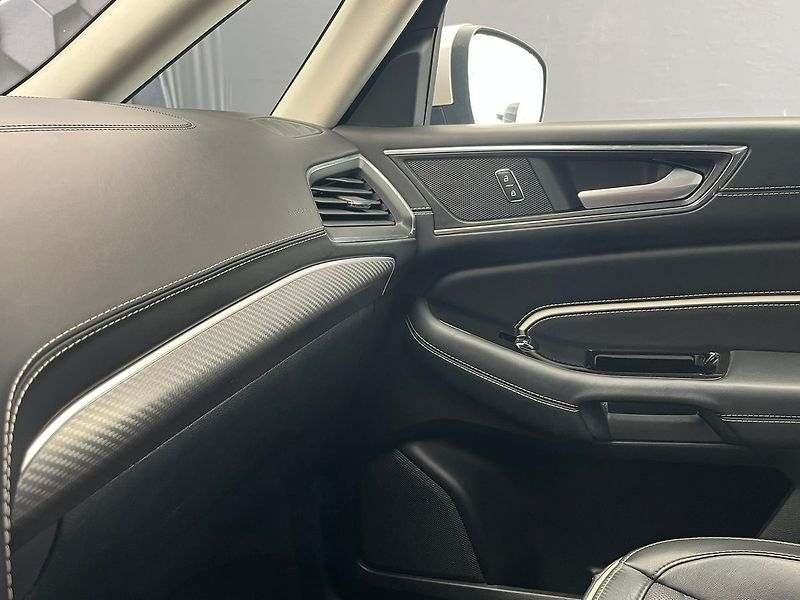 Ford S-MAX 2.0 EB 140kW AT8 VIGNALE - fotka 29 z 76