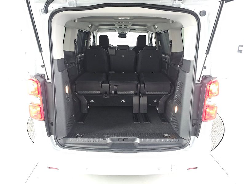 Toyota ProAce Verso (2025) 2.0D 106kW FAMILY 8S WEBASTO L - fotka 33 z 34