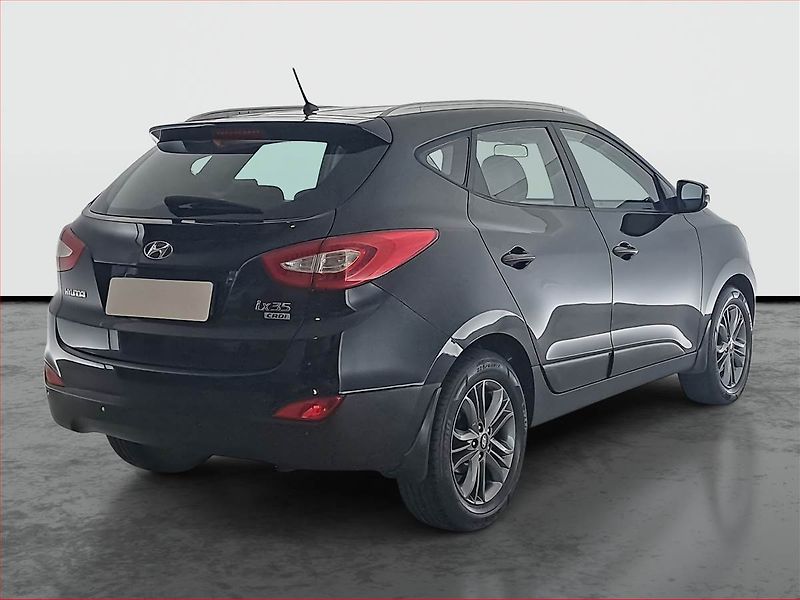 Hyundai ix35 (2015) 1.7 CRDi, Kůže, Tempomat - fotka 5 z 17
