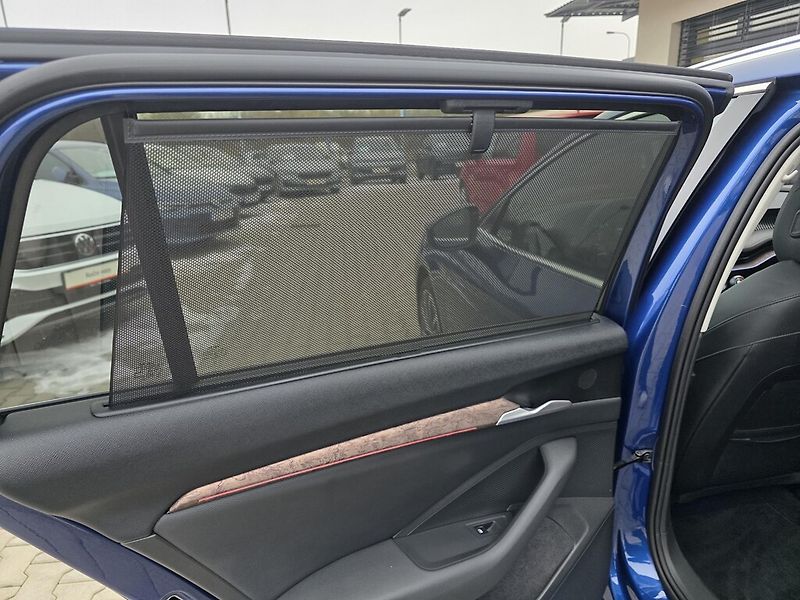 Škoda Superb Combi DSG 4M 2,0TDi 142kW L&K - fotka 21 z 26