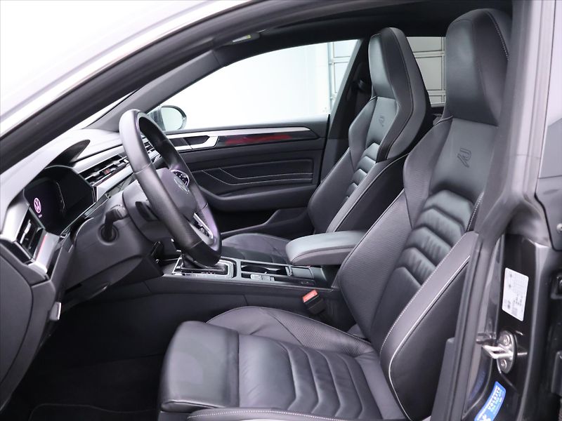 Volkswagen Arteon 2,0 TSI 200kW 4MOT R-Line DSG - fotka 12 z 38