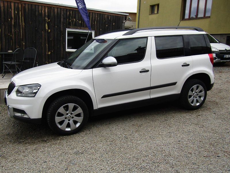 Škoda Yeti (2015) 1.2 TSI 81kW  BEZ KOROZE - fotka 2 z 25