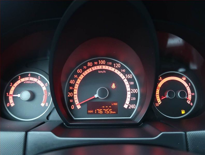 Kia Ceed (2010) 1.4 CVVT, po STK, jezdí skvěle - fotka 11 z 16