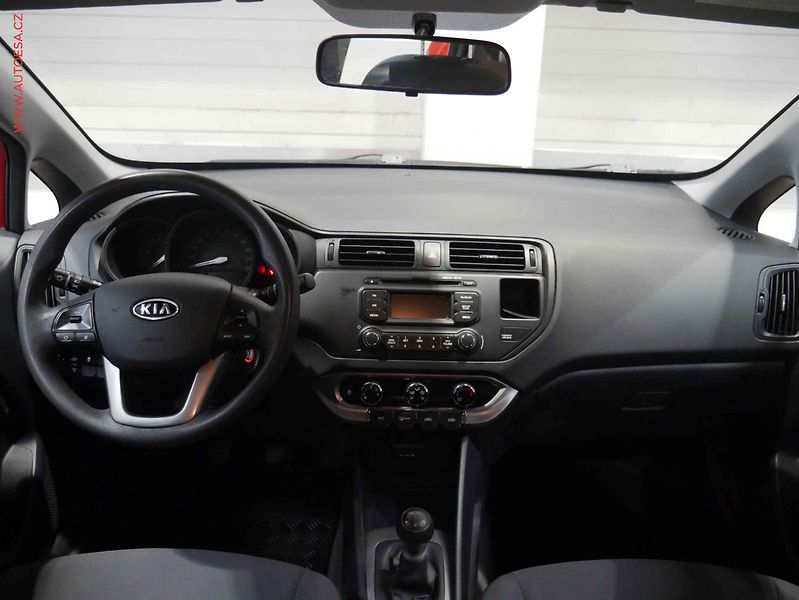 Kia Rio (2011) 1.25 CUUT, ČR, AC, tažné - fotka 8 z 15