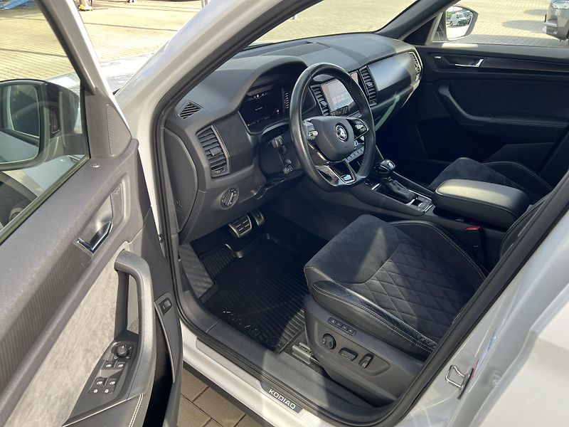 Škoda Kodiaq 2.0TDi 147kW SPORTLINE 4x4 DSG - fotka 9 z 42