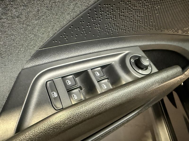 Škoda Enyaq 82 kWh Loft - fotka 10 z 13