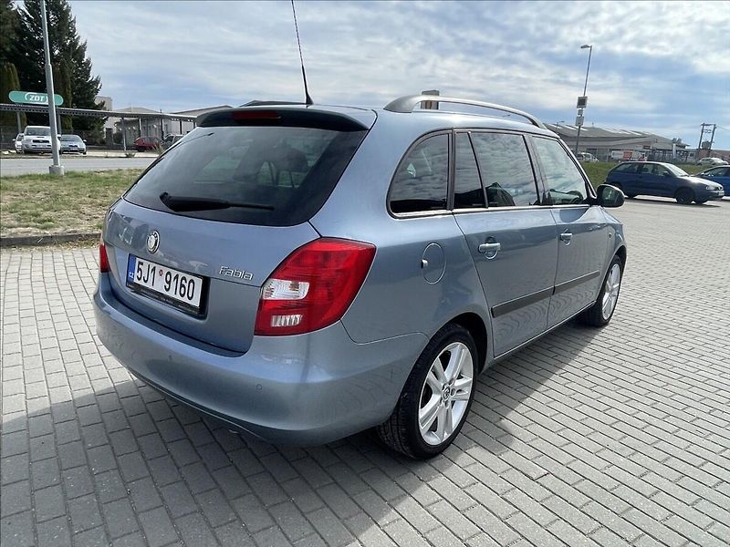 Škoda Fabia 1,2 TSi 77kw Klimatronic ESP T - fotka 4 z 32