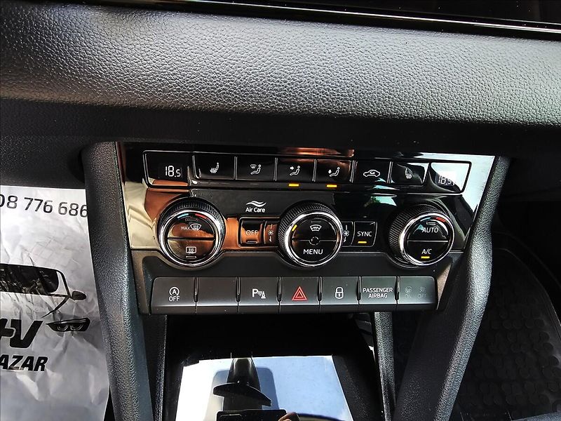 Škoda Karoq 1,5 TSi 110 KW DSG STYLE+ KŮŽE - fotka 21 z 49