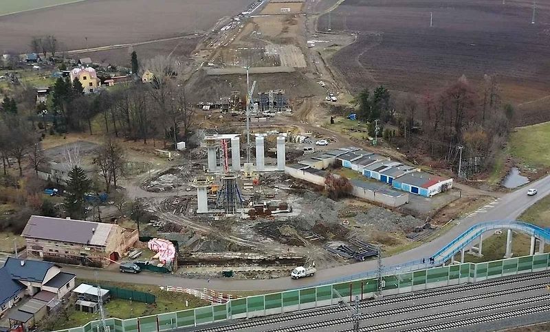 Stavba D1 Říkovice-Přerov, únor 2024. Pohled z výšky.